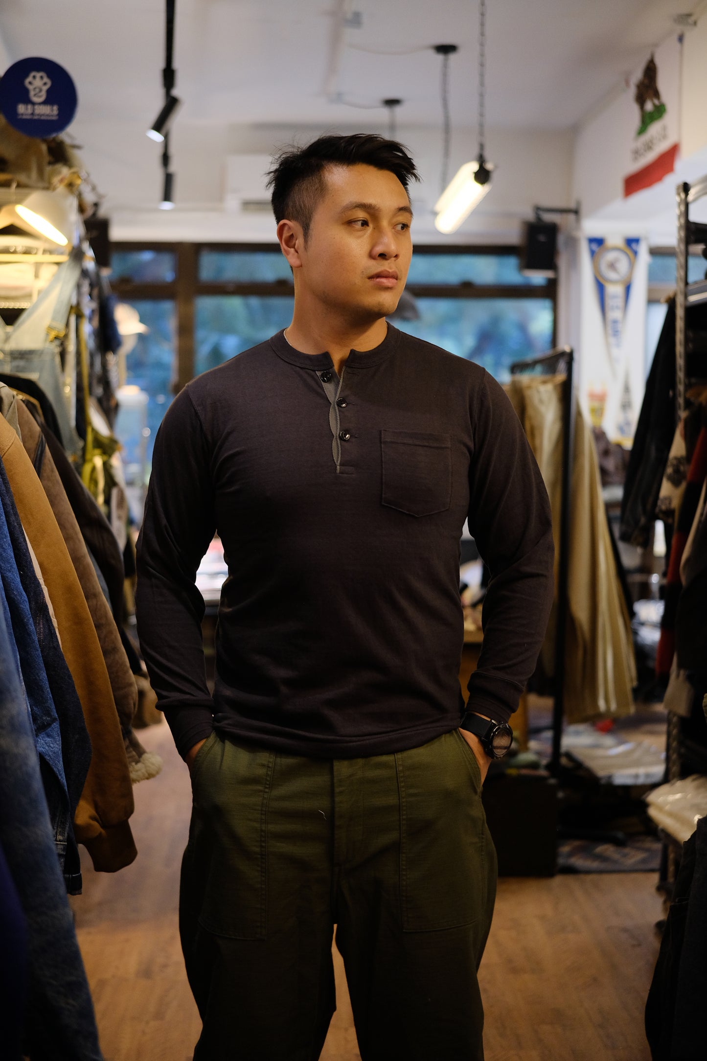 West Ride/ vintage henley tee (black)