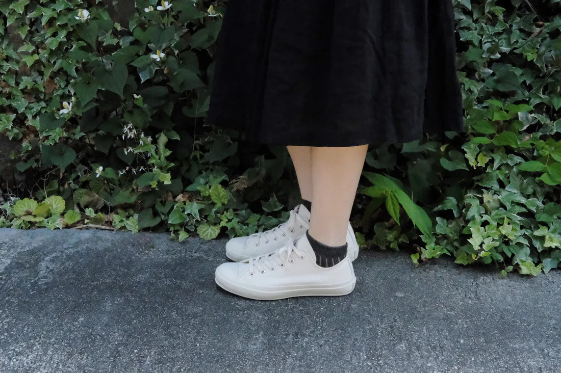 NISHIGUCHI KUTSUSHITA Linen Cotton Anklet / Charcoal