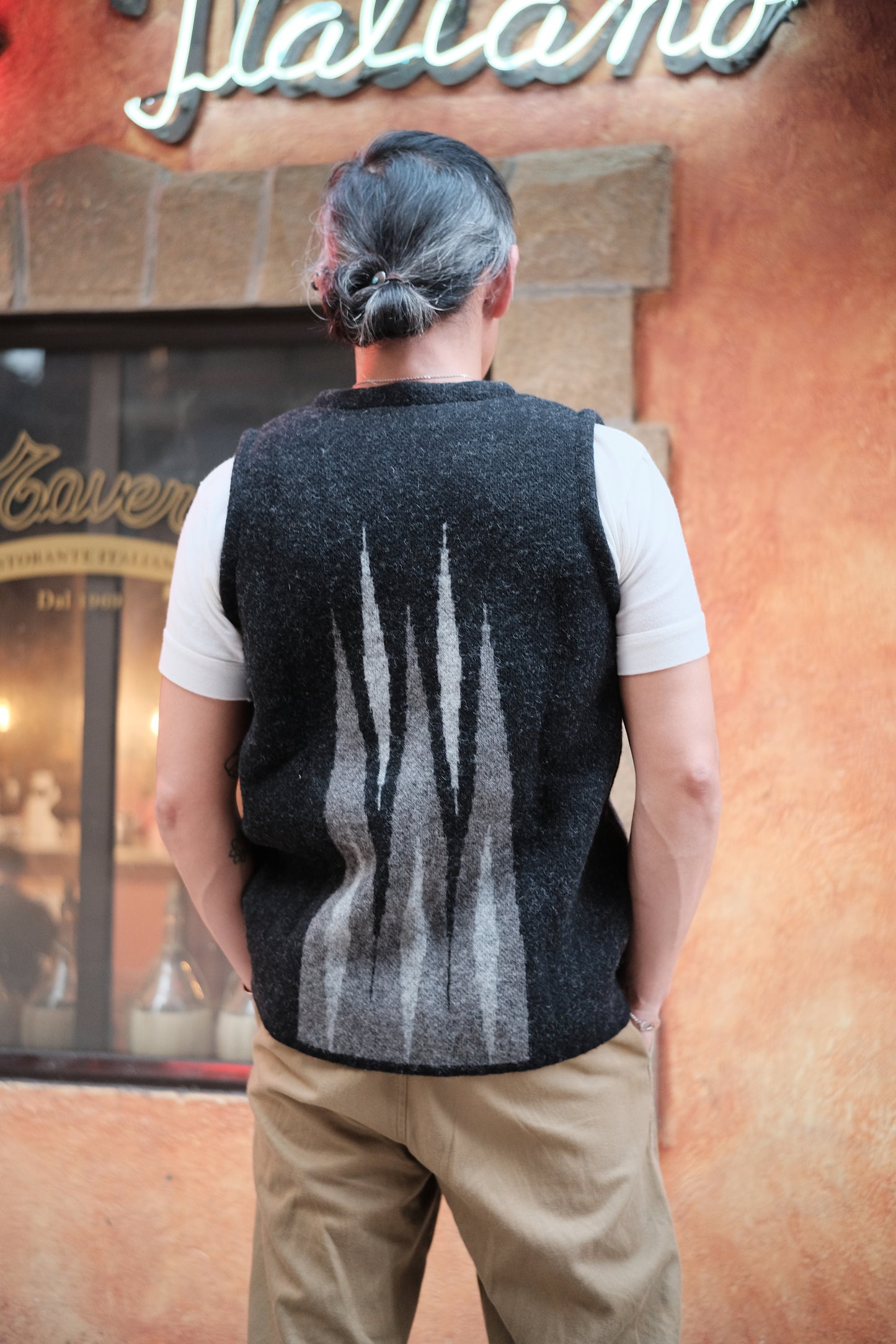 West Ride/ Aryle Chimayo vest (100% wool/ brown)