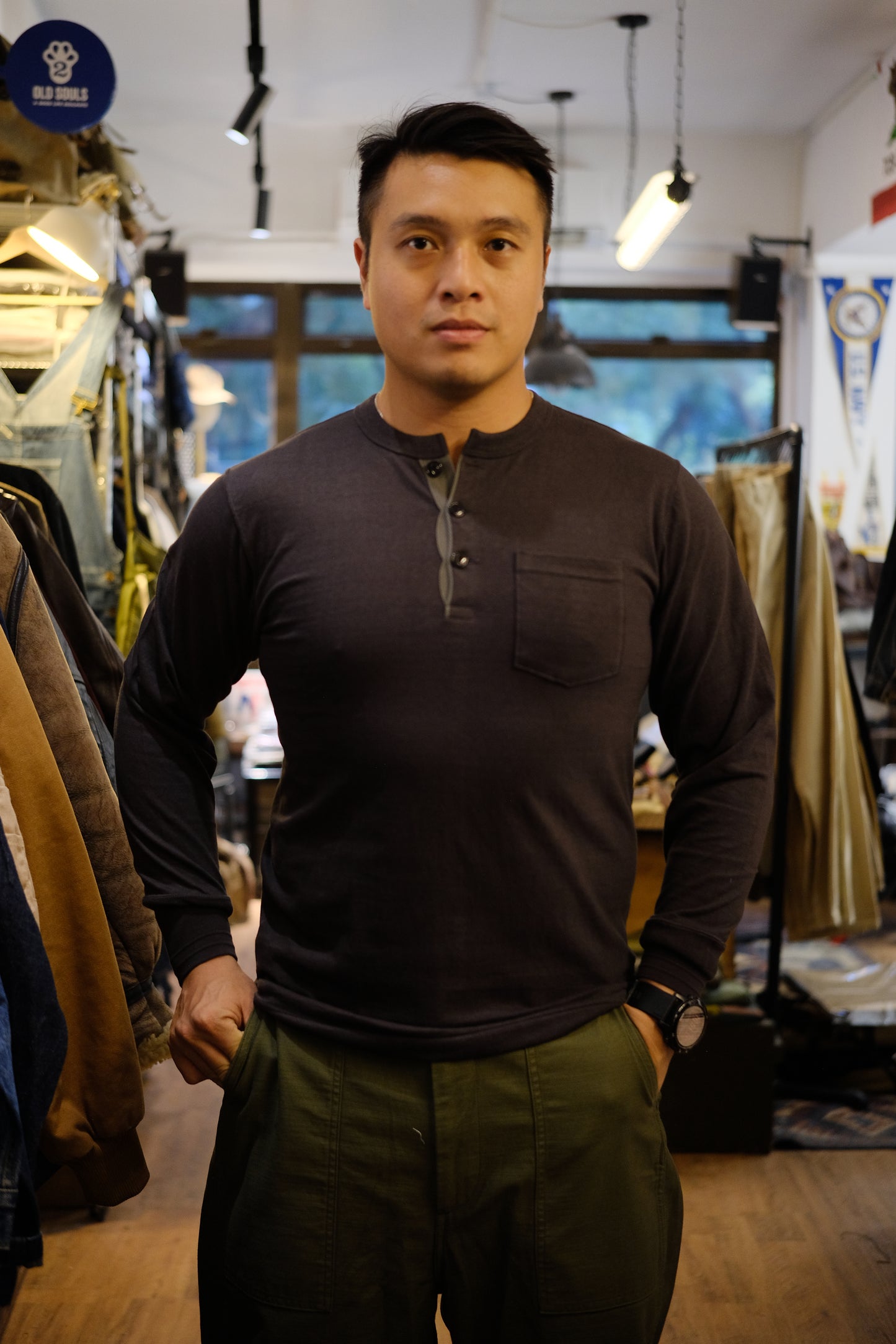 West Ride/ vintage henley tee (black)