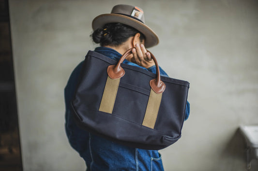 WORKERS Leather Handle Tote Bag (navy - size M)